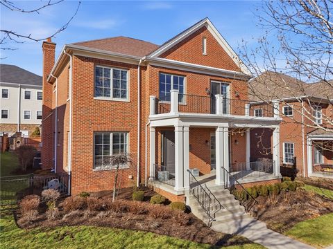 1637 Parkview Boulevard Squirrel Hill PA 15217