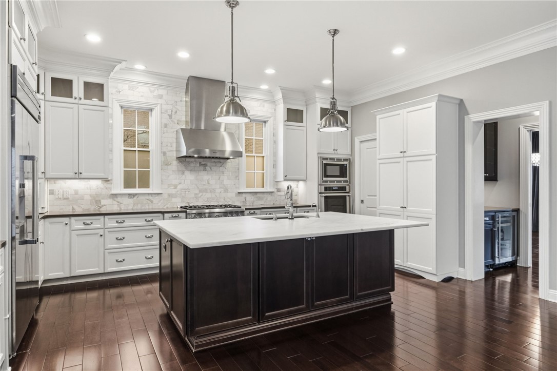 Pittsburgh, Pennsylvania, 15217, United States, 6 Bedrooms Bedrooms, ,6 BathroomsBathrooms,Residential,Active,2023359