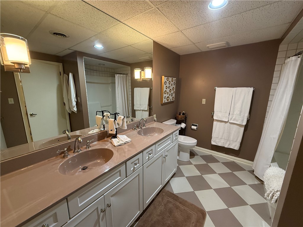 White Twp, Pennsylvania 15701, United States, 4 Bedrooms Bedrooms, ,4 BathroomsBathrooms,Residential,Active,219661