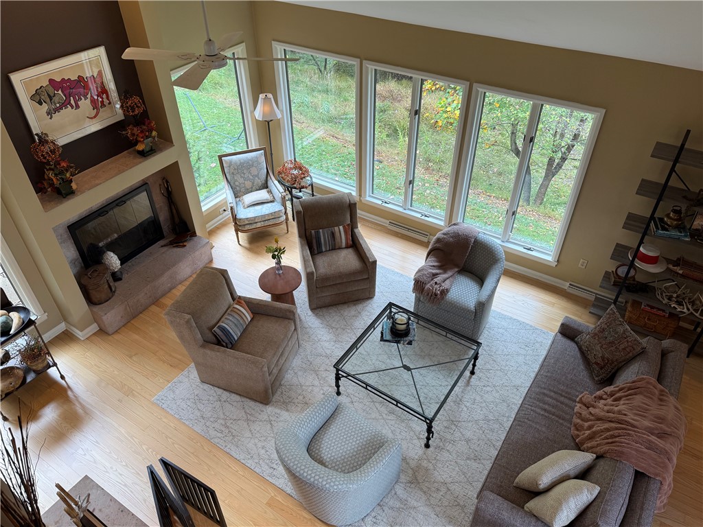 White Twp, Pennsylvania 15701, United States, 4 Bedrooms Bedrooms, ,4 BathroomsBathrooms,Residential,Active,219661