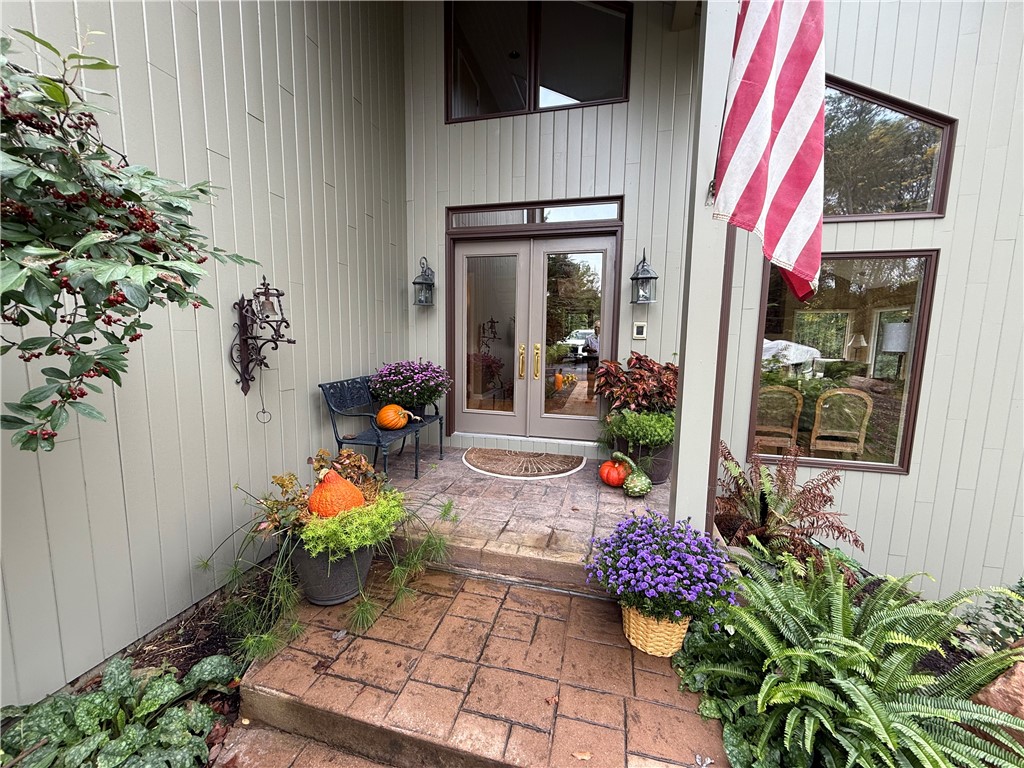 White Twp, Pennsylvania 15701, United States, 4 Bedrooms Bedrooms, ,4 BathroomsBathrooms,Residential,Active,219661