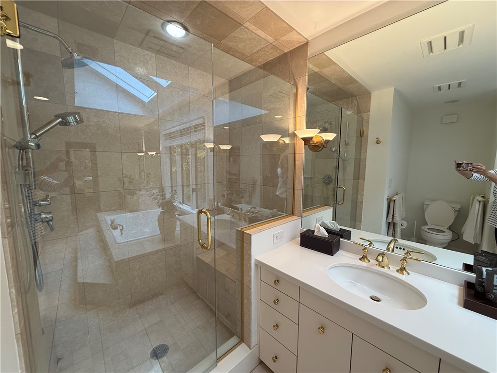 White Twp, Pennsylvania 15701, United States, 4 Bedrooms Bedrooms, ,4 BathroomsBathrooms,Residential,Active,219661