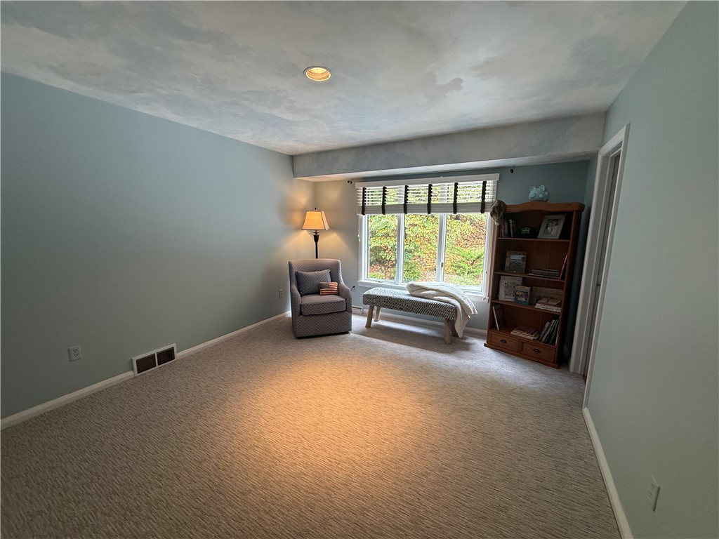 White Twp, Pennsylvania 15701, United States, 4 Bedrooms Bedrooms, ,4 BathroomsBathrooms,Residential,Active,219661