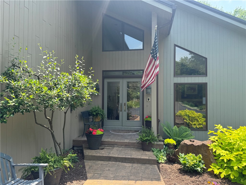 White Twp, Pennsylvania 15701, United States, 4 Bedrooms Bedrooms, ,4 BathroomsBathrooms,Residential,Active,219661