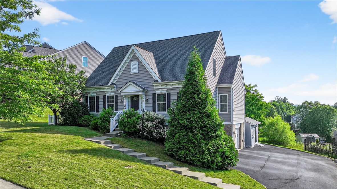 South Strabane, Pennsylvania 15301, United States, 4 Bedrooms Bedrooms, ,3 BathroomsBathrooms,Residential,Contingent,160910