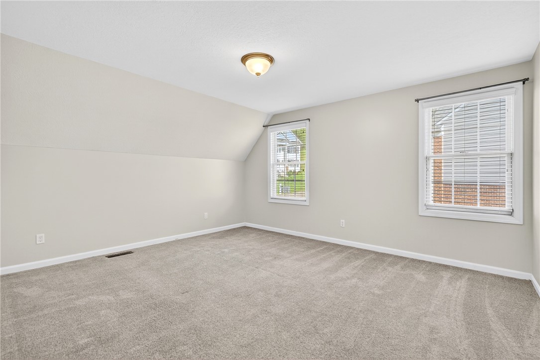 South Strabane, Pennsylvania 15301, United States, 4 Bedrooms Bedrooms, ,3 BathroomsBathrooms,Residential,Contingent,160910