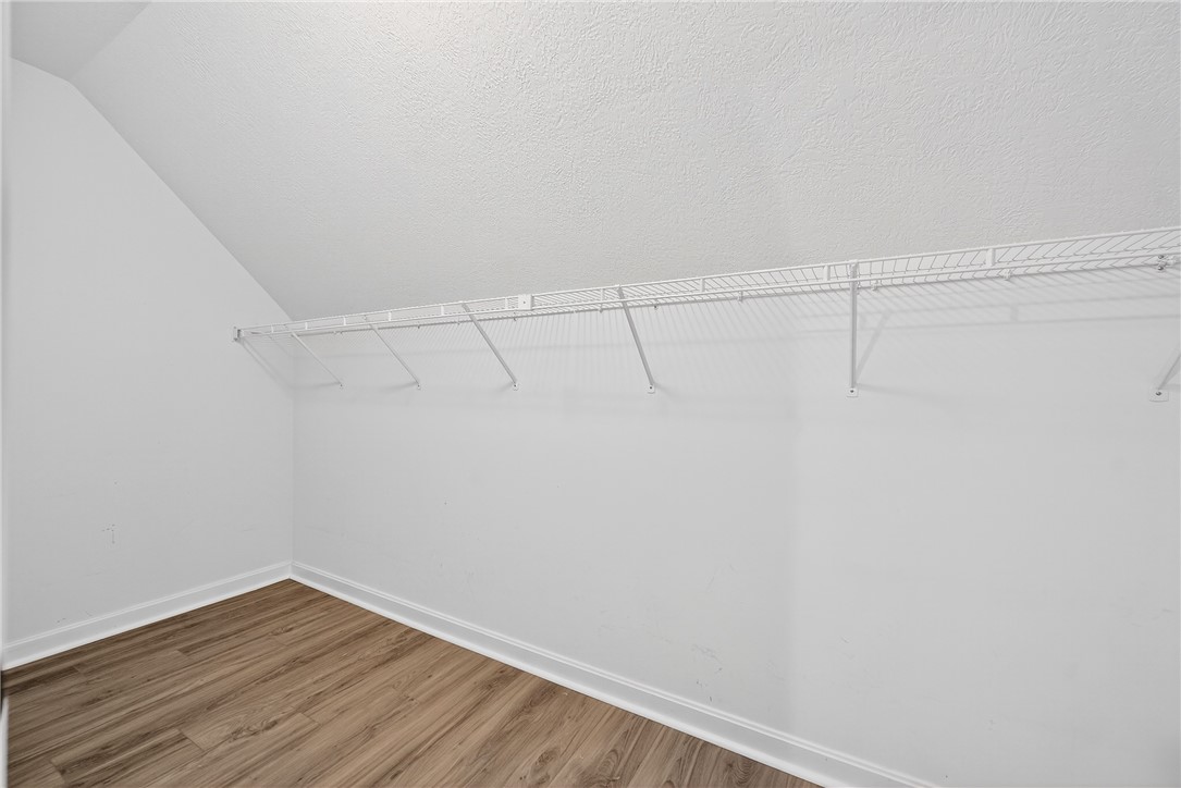 South Strabane, Pennsylvania 15301, United States, 4 Bedrooms Bedrooms, ,3 BathroomsBathrooms,Residential,Contingent,160910