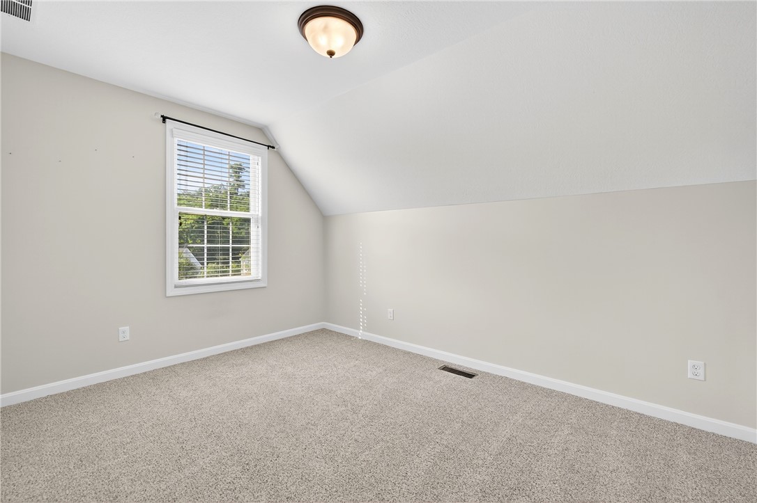 South Strabane, Pennsylvania 15301, United States, 4 Bedrooms Bedrooms, ,3 BathroomsBathrooms,Residential,Contingent,160910