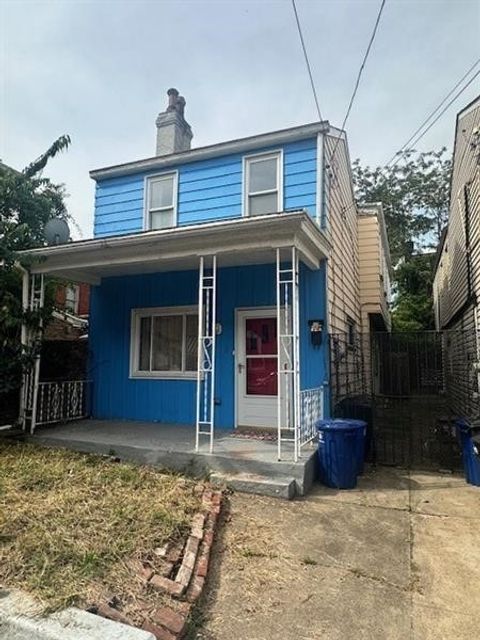 Photo of 120 S 16th St, Pgh, PA 15203 (MLS # 1735245)