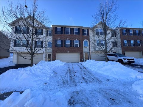 280 Broadstone Dr Adams Twp PA 16046