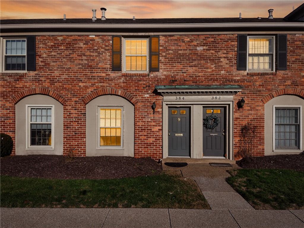 Scott Twp, Pennsylvania 15216, United States, 2 Bedrooms Bedrooms, ,2 BathroomsBathrooms,Residential,Active,254398