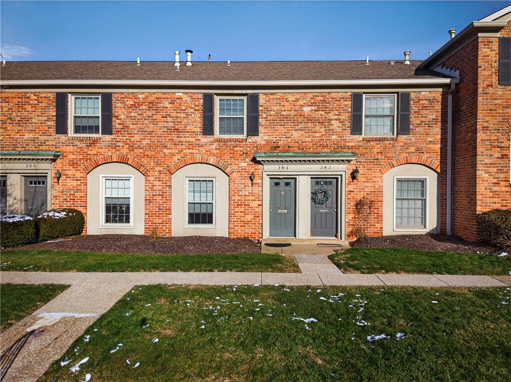 Scott Twp, Pennsylvania 15216, United States, 2 Bedrooms Bedrooms, ,2 BathroomsBathrooms,Residential,Active,254398