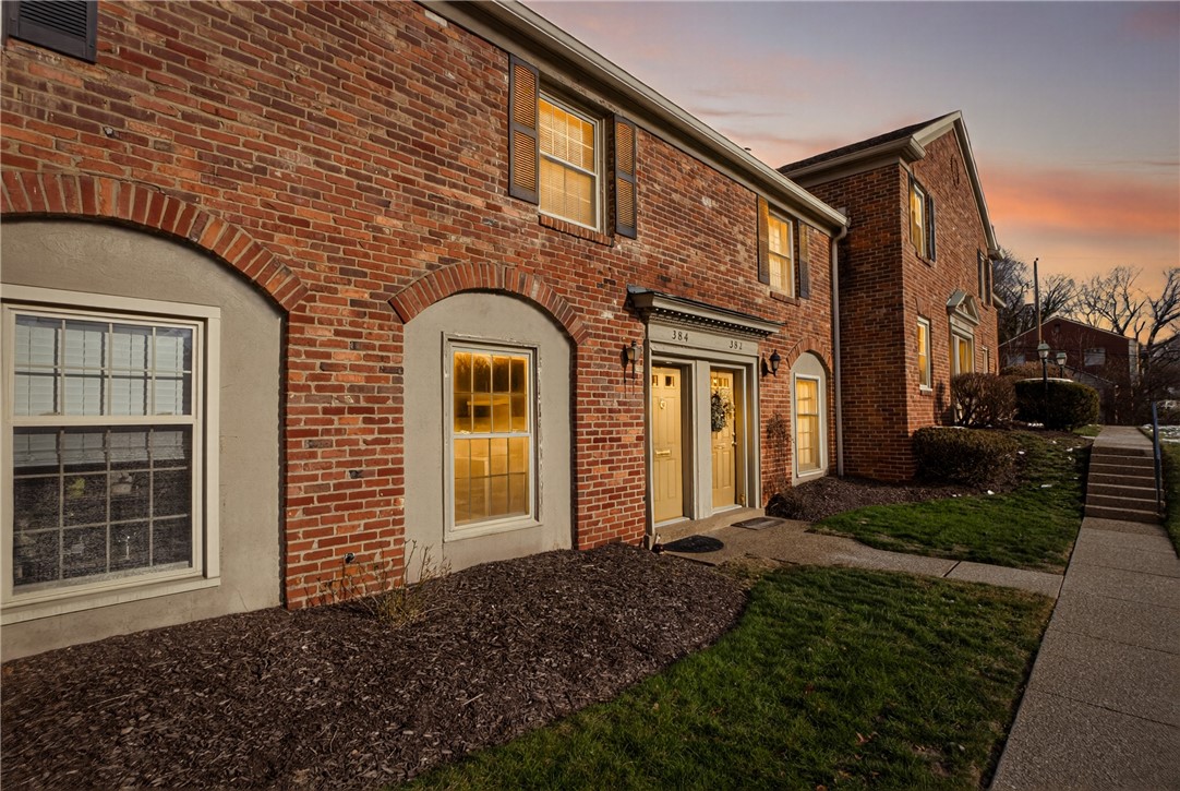 Scott Twp, Pennsylvania 15216, United States, 2 Bedrooms Bedrooms, ,2 BathroomsBathrooms,Residential,Active,254398