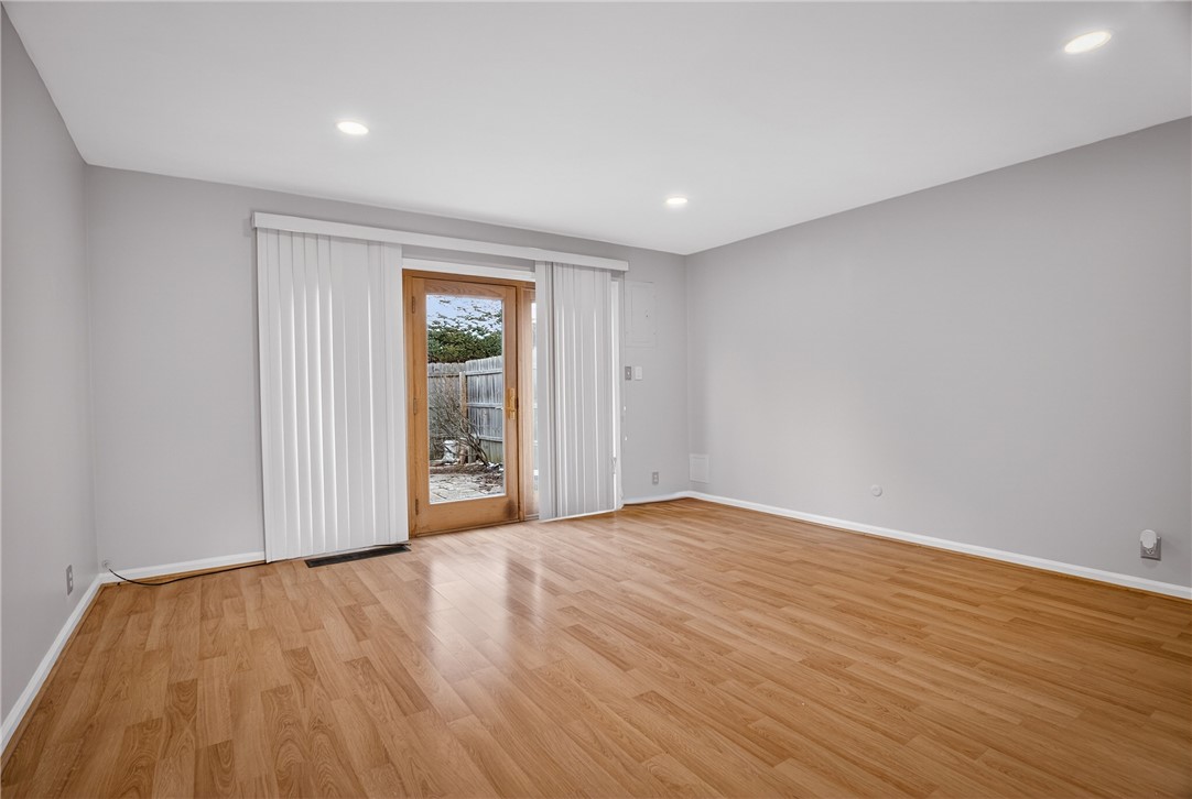 Scott Twp, Pennsylvania 15216, United States, 2 Bedrooms Bedrooms, ,2 BathroomsBathrooms,Residential,Active,254398