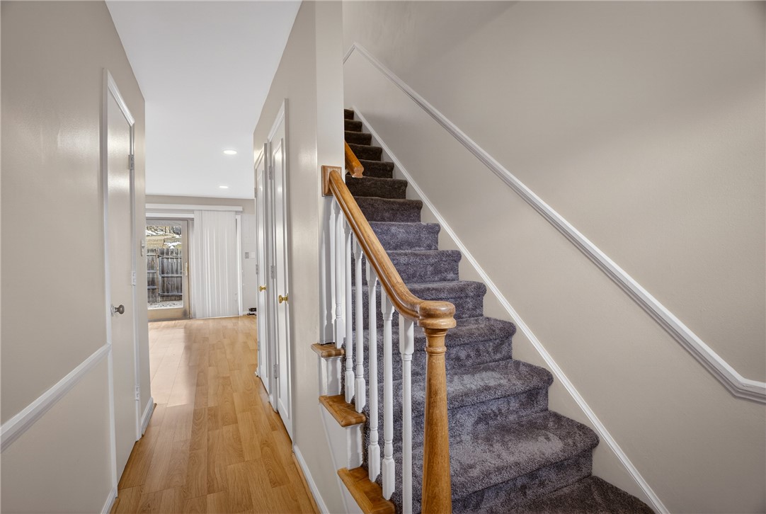 Scott Twp, Pennsylvania 15216, United States, 2 Bedrooms Bedrooms, ,2 BathroomsBathrooms,Residential,Active,254398