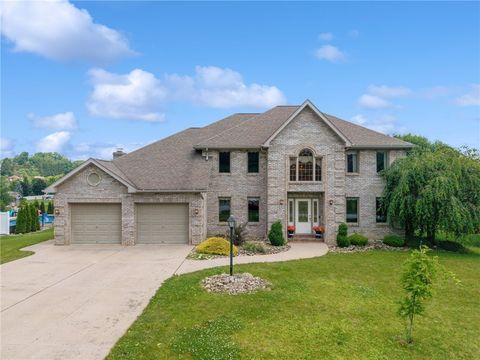 Photo of 809 Rembrandt Cir, Irwin, PA 15642 (MLS # 1759648)