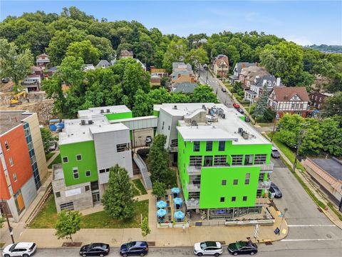 Photo of 5491 Penn Ave #B303, Pittsburgh, PA 15206 (MLS # 1760102)