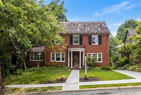 Photo for 811 W Monroe Circle