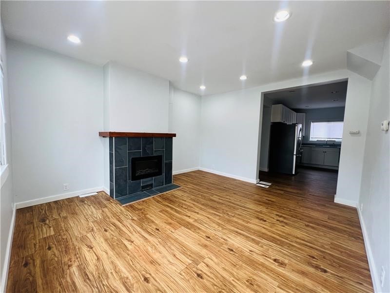 South Side, Pennsylvania 15203, United States, 3 Bedrooms Bedrooms, ,2 BathroomsBathrooms,Residential,Active,6751