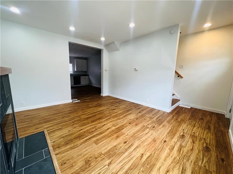South Side, Pennsylvania 15203, United States, 3 Bedrooms Bedrooms, ,2 BathroomsBathrooms,Residential,Active,6751
