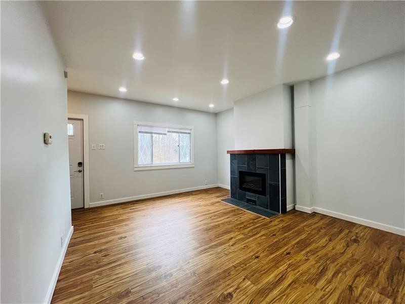 South Side, Pennsylvania 15203, United States, 3 Bedrooms Bedrooms, ,2 BathroomsBathrooms,Residential,Active,6751