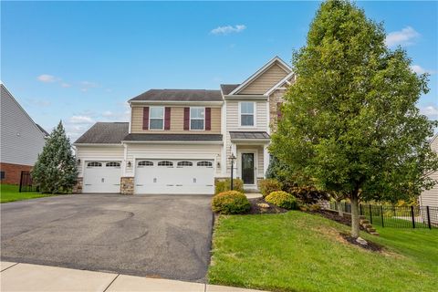 Photo of 2105 Majestic Dr, Canonsburg, PA 15317 (MLS # 1725781)