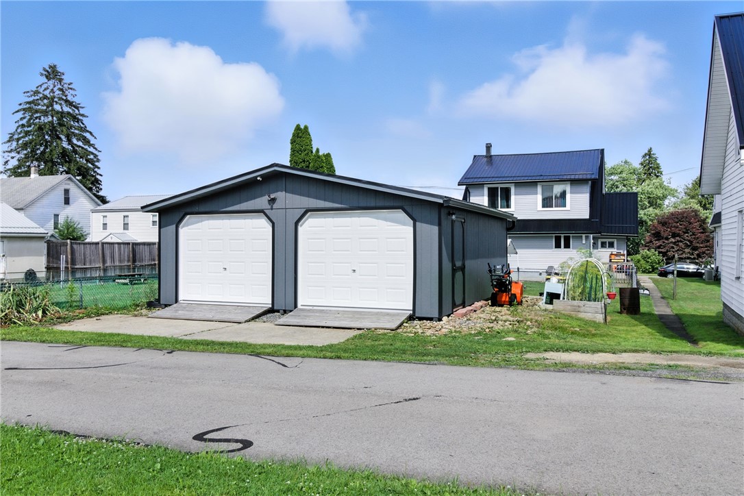 327 Mendenhall Ave
