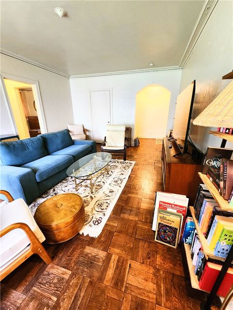 Photo of 5649 Phillips Ave #8, Pittsburgh, PA 15217 (MLS # 1750781)