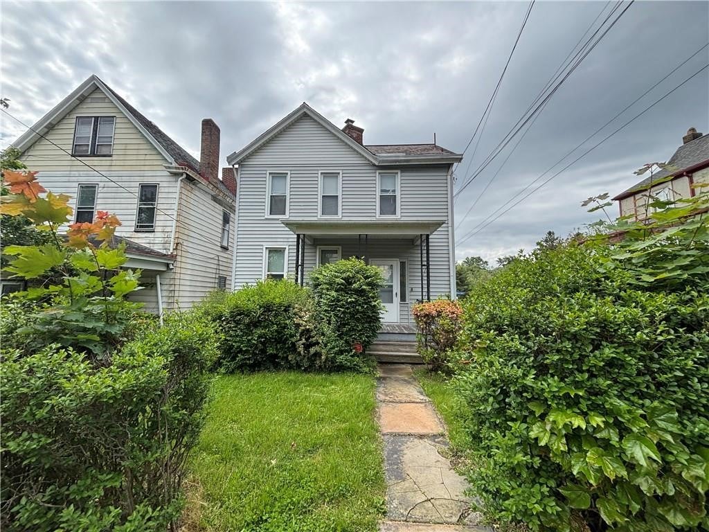 Photo 1 of 19 — 1031 Tyndall St, Sheraden, PA 15204