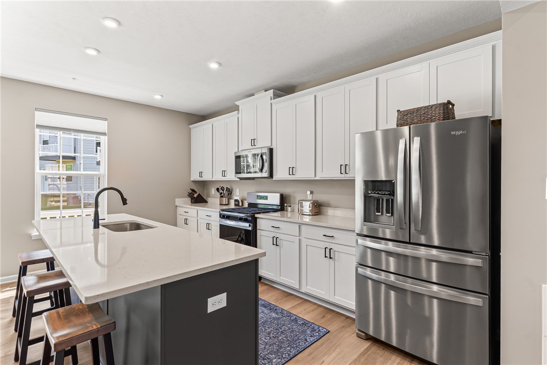 136 Sweetwater Dr