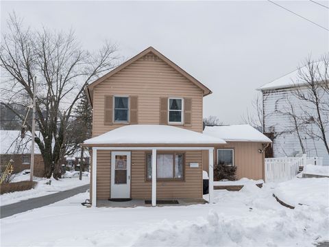 Photo of 324 Lafferty Street, Jeannette, PA 15644 (MLS # 1739342)