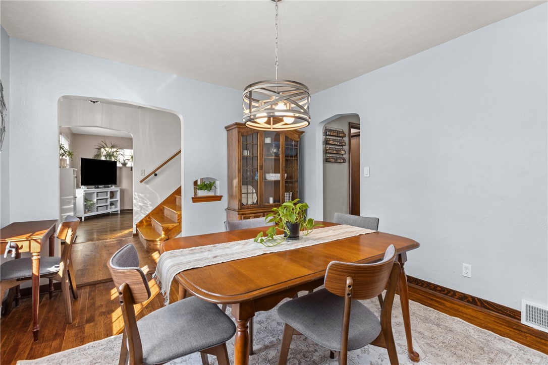 Ross Twp, Pennsylvania 15237, United States, 3 Bedrooms Bedrooms, ,3 BathroomsBathrooms,Residential,Contingent,207270