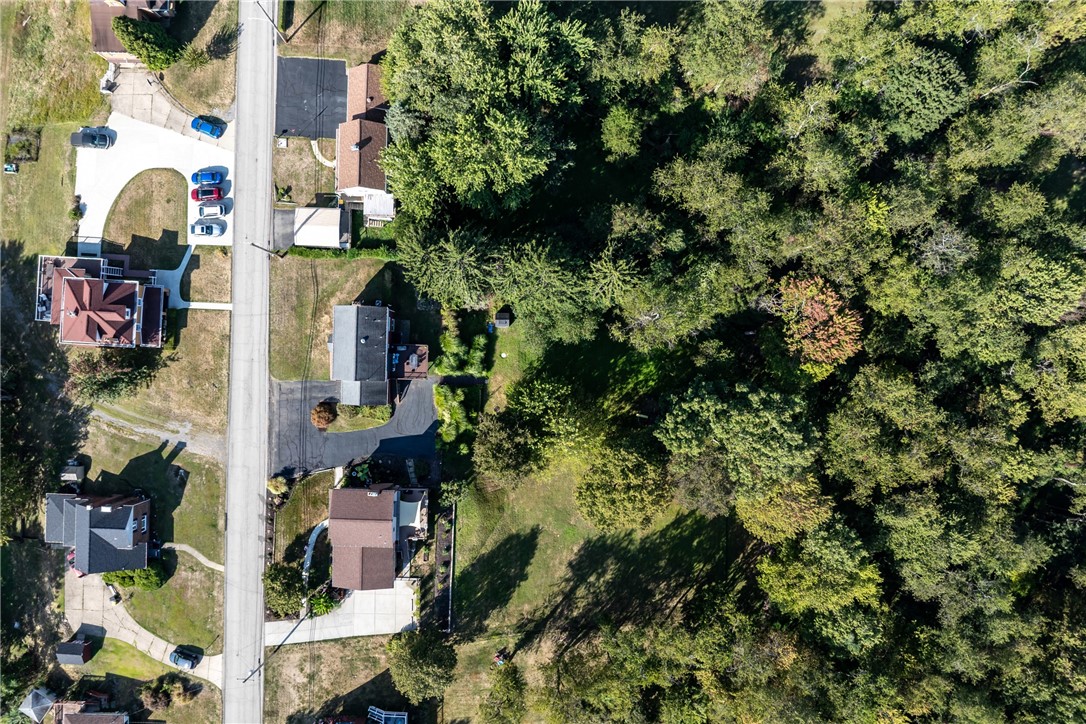 Ross Twp, Pennsylvania 15237, United States, 3 Bedrooms Bedrooms, ,3 BathroomsBathrooms,Residential,Contingent,207270