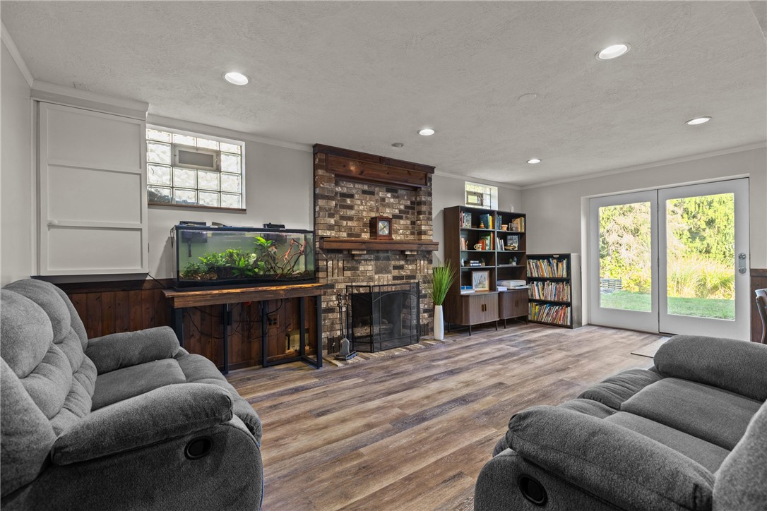 Ross Twp, Pennsylvania 15237, United States, 3 Bedrooms Bedrooms, ,3 BathroomsBathrooms,Residential,Contingent,207270