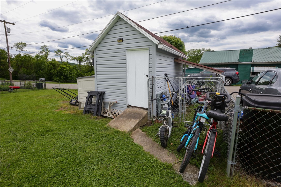 1019 Boulder St, California, Pennsylvania image 6