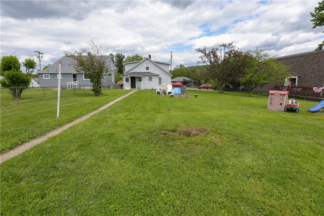 1019 Boulder St, California, Pennsylvania image 4