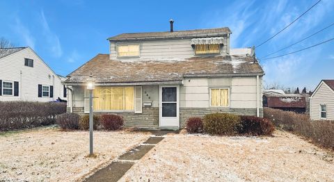 Photo of 840 Meadow Ave, Monaca, PA 15061 (MLS # 1735436)