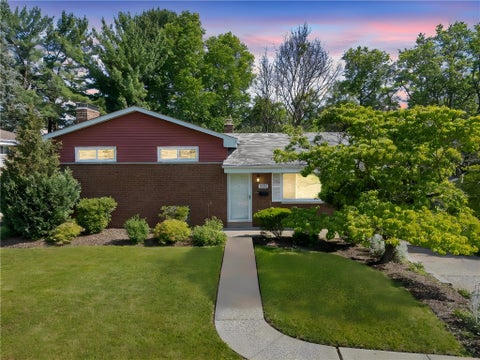 Homes For Sale - 4826 Criss Road Rd<br/> Bethel Park, PA 15102