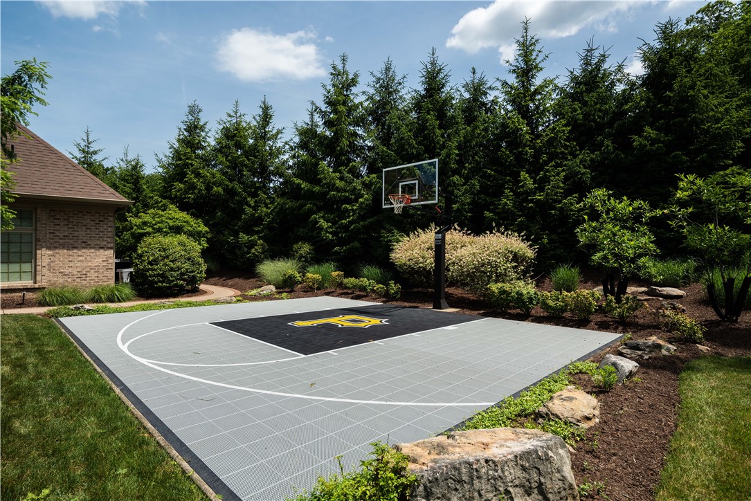 3005 Whispering Creek Dr