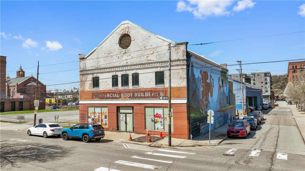2227 Penn Ave