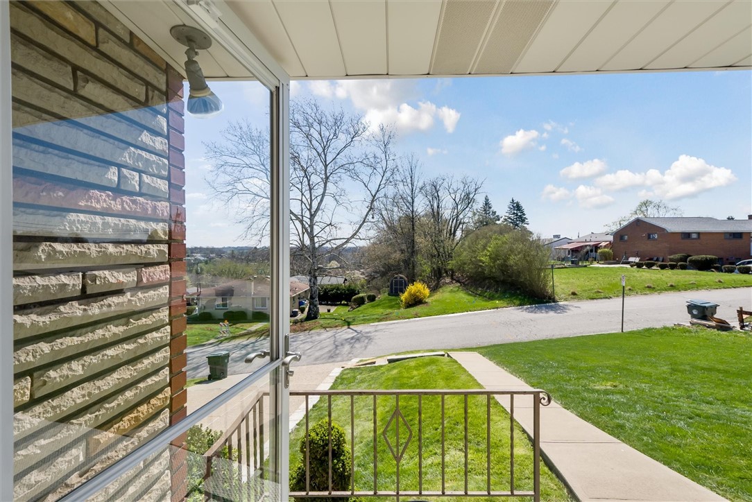 953 Jill Dr Dr, Whitehall, Pennsylvania image 4