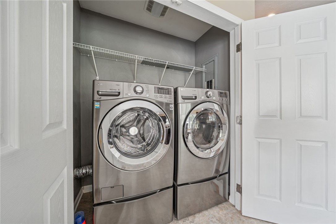 Unity Twp, Pennsylvania 15601, United States, 2 Bedrooms Bedrooms, ,2 BathroomsBathrooms,Residential,Pending,184049