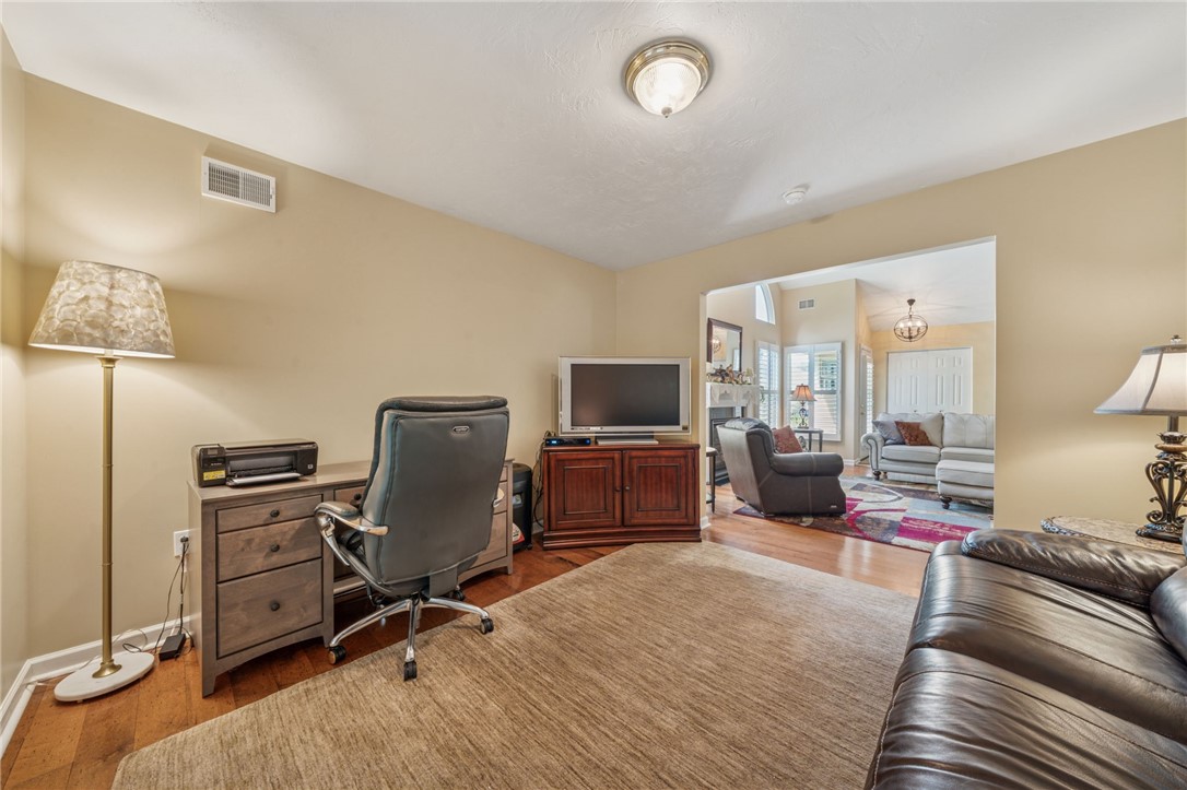 Unity Twp, Pennsylvania 15601, United States, 2 Bedrooms Bedrooms, ,2 BathroomsBathrooms,Residential,Pending,184049