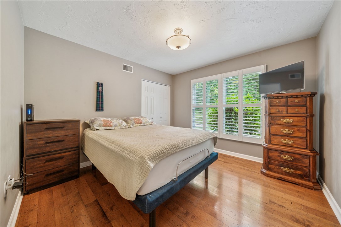 Unity Twp, Pennsylvania 15601, United States, 2 Bedrooms Bedrooms, ,2 BathroomsBathrooms,Residential,Pending,184049