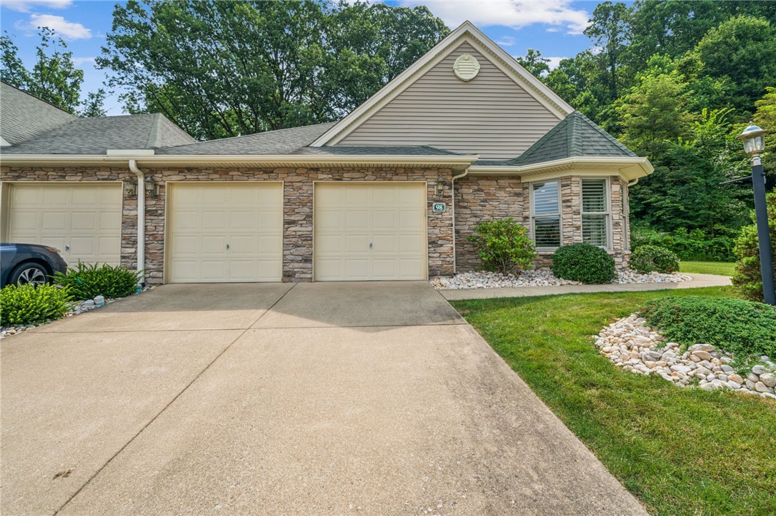 Unity Twp, Pennsylvania 15601, United States, 2 Bedrooms Bedrooms, ,2 BathroomsBathrooms,Residential,Pending,184049