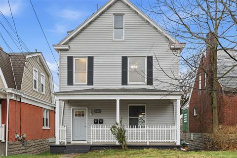 Photo of 716 Klemont Ave, Pittsburgh, PA 15202 (MLS # 1737164)
