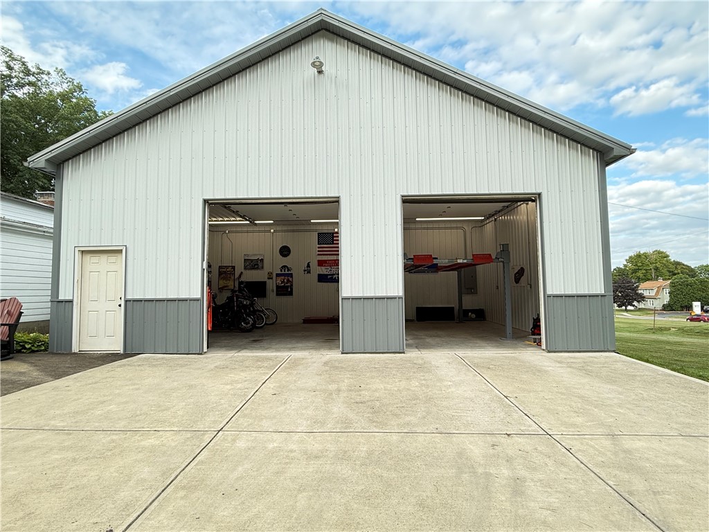 Greenville Boro, Pennsylvania 16125, United States, 3 Bedrooms Bedrooms, ,1 BathroomBathrooms,Residential,Active,196765