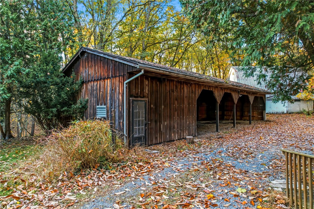 Pymatuning Twp, Pennsylvania 16154, United States, 4 Bedrooms Bedrooms, ,2 BathroomsBathrooms,Residential,Active,241796