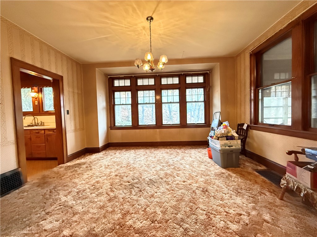 Pymatuning Twp, Pennsylvania 16154, United States, 4 Bedrooms Bedrooms, ,2 BathroomsBathrooms,Residential,Active,241796