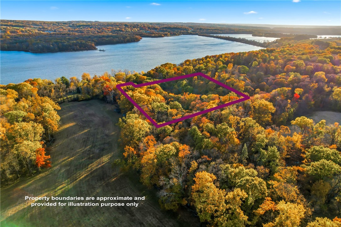 Pymatuning Twp, Pennsylvania 16154, United States, 4 Bedrooms Bedrooms, ,2 BathroomsBathrooms,Residential,Active,241796